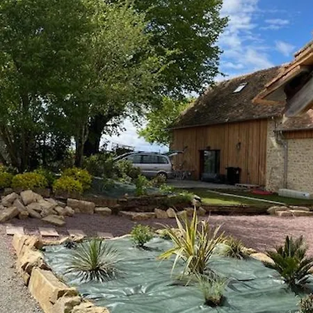 Champêtre Aux Portes Du Mans Avec Jardin, Parking Et Terrasse - Fr-1-410-439