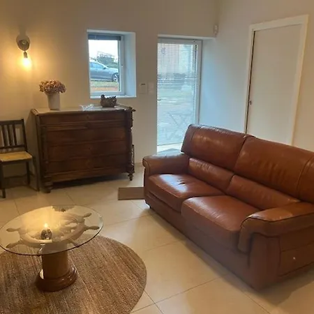 Champêtre Aux Portes Du Mans Avec Jardin, Parking Et Terrasse - Fr-1-410-439 Hébergement de vacances Coulaines